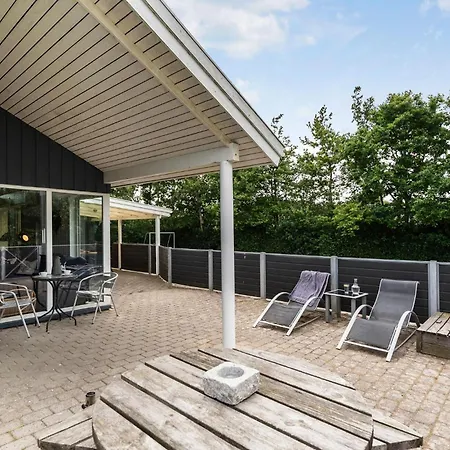 Prázdninový dům Beautiful In With Sauna